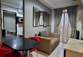 Apt 1 BR Gardenia Boulevard w Swim Pool has Balcony rooms