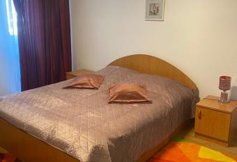 Central Park Studio allows 18 year olds to book a room