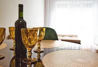 4 Dream Apartmanet 4+parcare gratuita has Balcony rooms