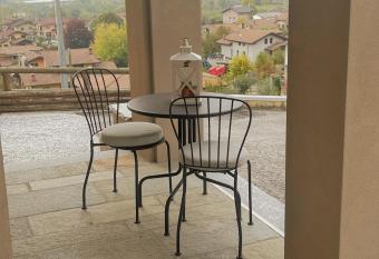 Tenuta Rella has Balcony rooms