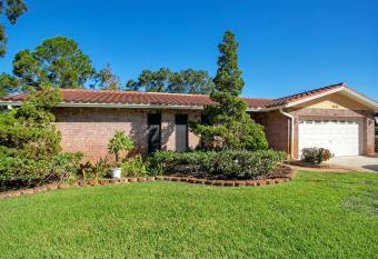 Shikdar guest house has Balcony rooms