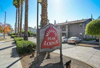 Mission Peak Lodge allows 18 year olds to book a room
