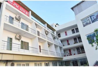 Hotel SPS Inn, Rewa has Balcony rooms