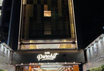 Hotel Sagittarius allows 18 year olds to book a room