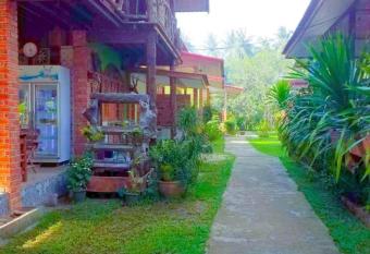 Coconut corner has Balcony rooms
