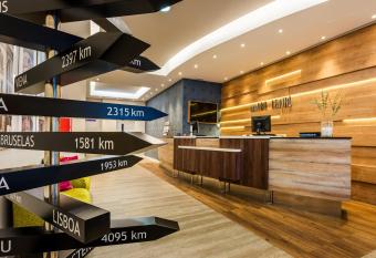 Hotel Madrid Centro, Affiliated by Meli   has Smoking rooms