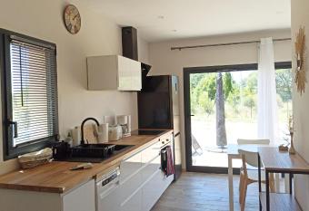 Maison d h  tes calme proche village has Balcony rooms