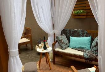 Apto aconchegante pr  ximo    Catedral de Pedras. has Balcony rooms