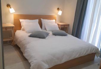 Cosy Apartment in the city center has Balcony rooms