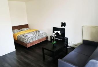 Le Jules Val - Studio cosy en r  sidence + Parking + Wi-fi has Balcony rooms