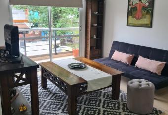 Acogedor departamento 1 dormitorio has Balcony rooms