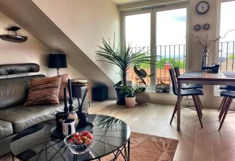 Rom I loftsleilighet i sentrum av Oslo has Balcony rooms