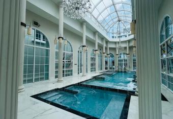 FLORIDA GARDEN PATTAYA has Balcony rooms