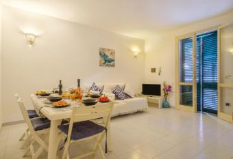 Villetta Grecale Porto Cesareo has Smoking rooms