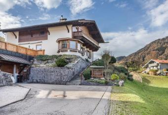 Ferienwohnung has Balcony rooms