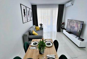 Soho ApartHotel Oradea allows 18 year olds to book a room