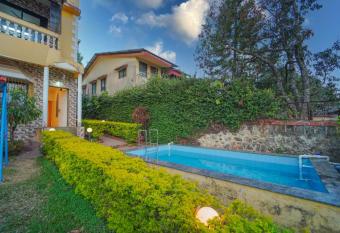 Elanza Villa has Balcony rooms