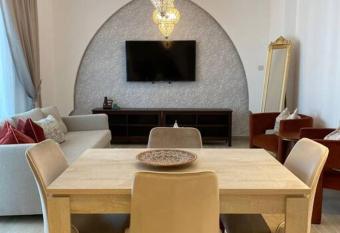 Moroccan-Inspired 1-bedroom apartment in Yas Island has Balcony rooms