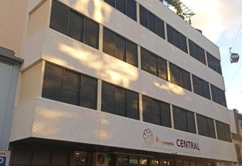 Alojamento Central - Funchal has Balcony rooms