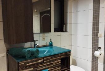 Qiomi s room has Balcony rooms