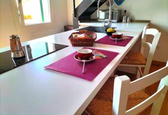 Appartamento sui tetti has Balcony rooms