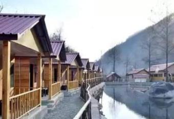 Shivalaya Retreat Hotel & Resort has Balcony rooms