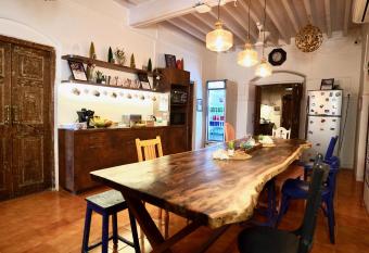 GoSolo Stays has Balcony rooms