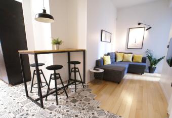 Fingerprint Tree Apartments - Original has Balcony rooms