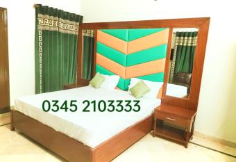 Subhan Palace Guest House allows 18 year olds to book a room