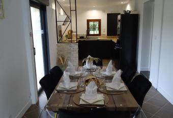 Le Clos de la D  esse allows 18 year olds to book a room