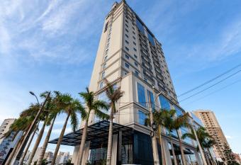 Tri Hotel Premium Itapema allows 18 year olds to book a room