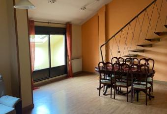 Precioso duplex has Balcony rooms