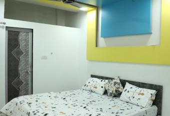 Keshav Homestay allows 18 year olds to book a room