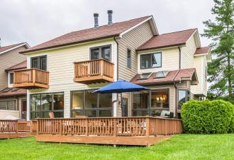 Ski Harbor 19 has Balcony rooms