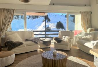 2 Bedroom Apartment, ski-in/ski-out in Les Crosets has Balcony rooms