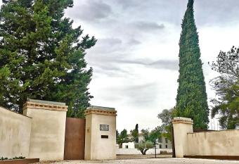 Cigarral de la Peraleda TOLEDO allows 18 year olds to book a room