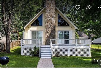 Luxury Lakefront property has Balcony rooms