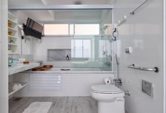 ipanema luxo posto 8 has Smoking rooms