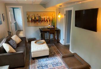 Prime location, Pet Friendly, Scenic & Cozy has Balcony rooms