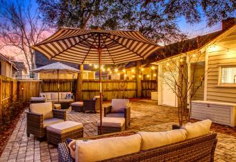 Historic 1892 Savannah Duplex off Forsyth Park has Balcony rooms