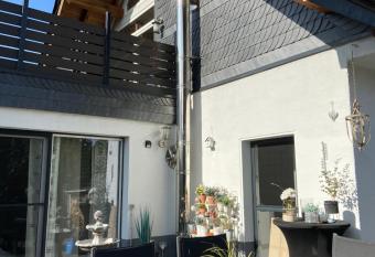 Whg 21 Ferienhaus mit Garten und Terrasse 130 qm has Balcony rooms