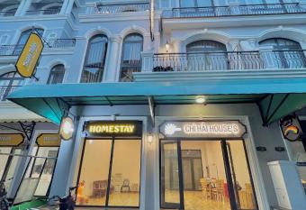 Chi Hai House allows 18 year olds to book a room