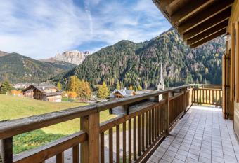 Casa Loretta has Balcony rooms
