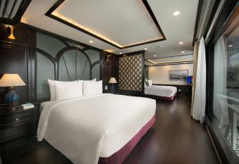 Hermes Cruises has rooms with a private hot tub