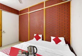 Hotel Cozy Rooms allows 18 year olds to book a room