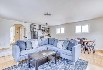 Mt Hood has Balcony rooms