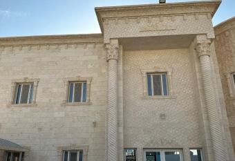                   8        - private villa 8 rooms has Balcony rooms