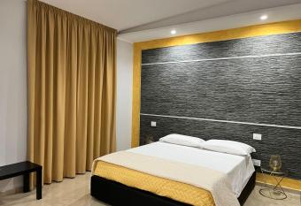 Luxury Farm has rooms with a private hot tub