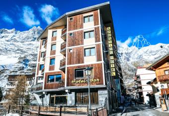 HOTEL SPORTING has Balcony rooms