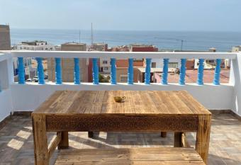 Imsouanegreenwave has Smoking rooms